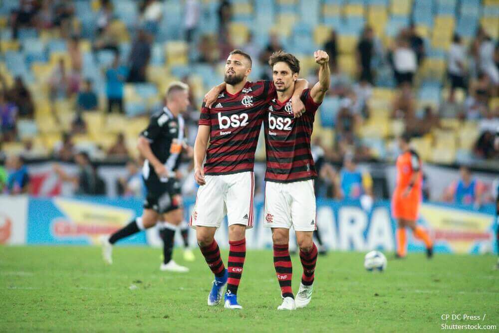 Rio Brasil 21 de abril de 2019 Rodrigo Caio e Leo Duarte em partida entre Flamengo e Vasco pela final do Campeonato Carioca no Estádio do Maracanã